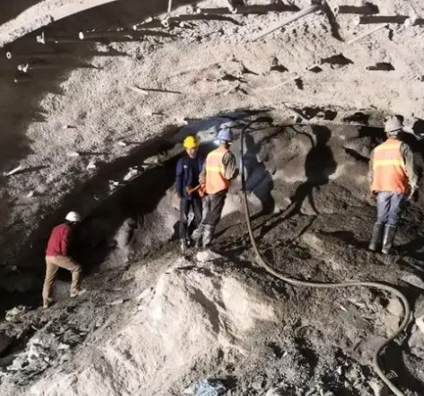 昌图拱顶带模注浆料的施工流程及注意事项